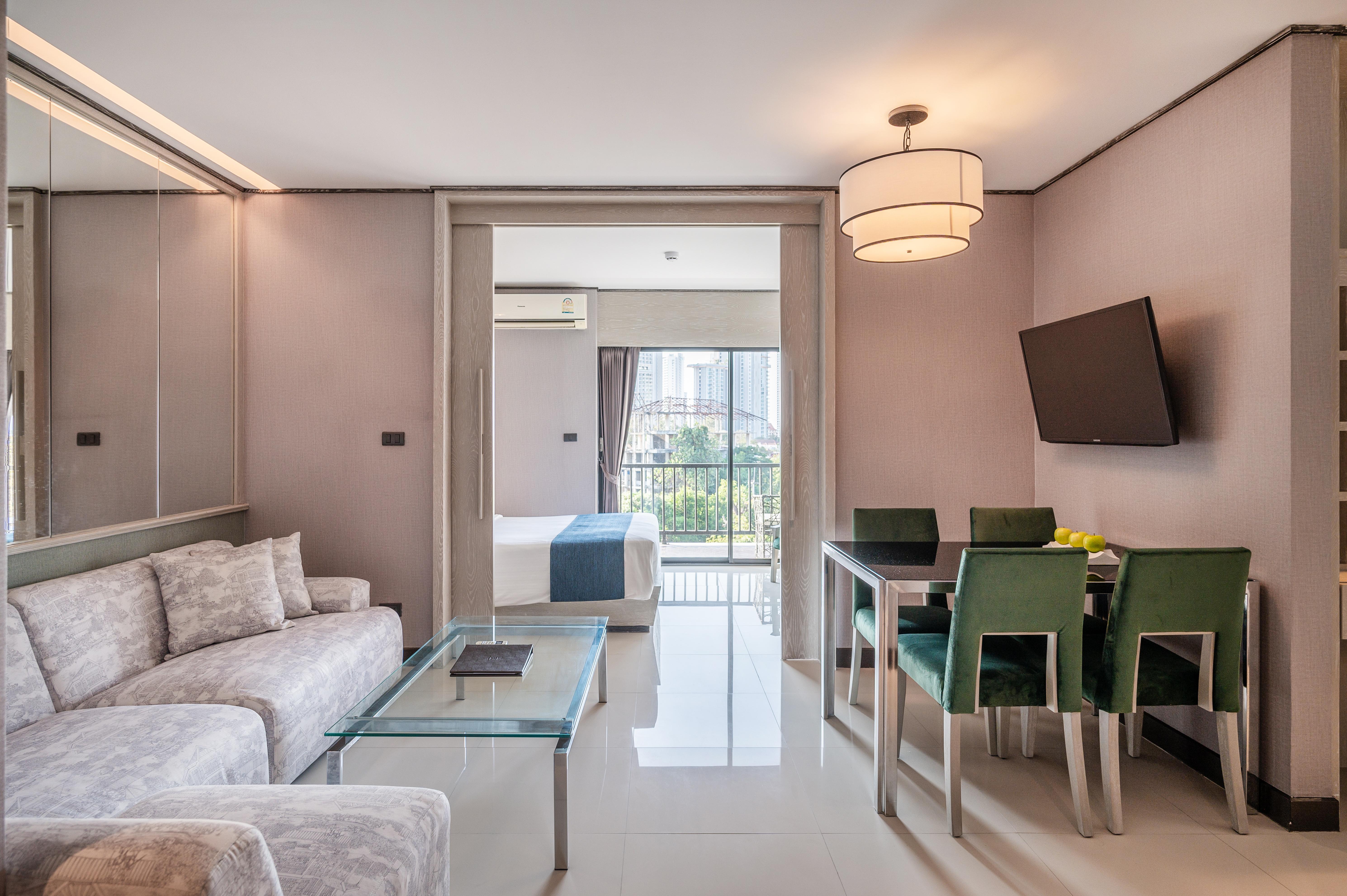Manhattan Pattaya Hotel - Sha Extra Plus Luaran gambar